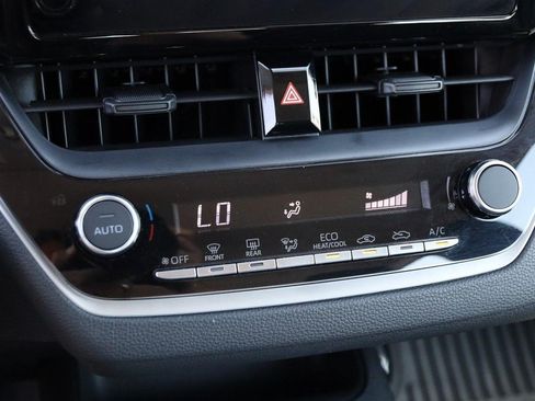 Certified 2025 Toyota Corolla LE FWD image 17
