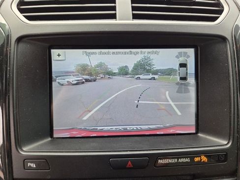 Used 2018 Ford Explorer XLT w/ Equipment Group 202A FWD image 25