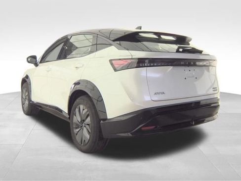 Used 2024 Nissan Ariya AWD image 5