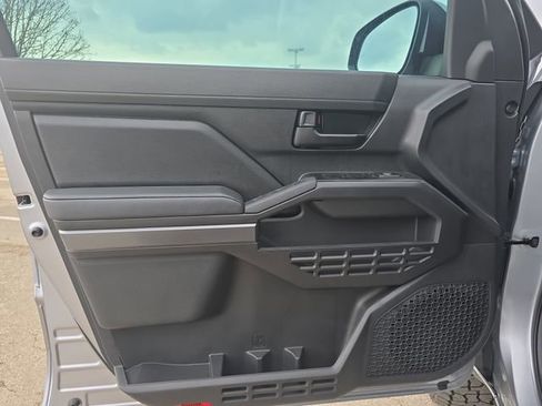 Used 2025 Toyota Tacoma SR5 image 26