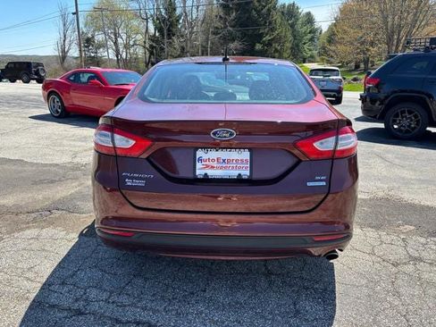 Used 2015 Ford Fusion SE w/ Equipment Group 202A FWD image 6