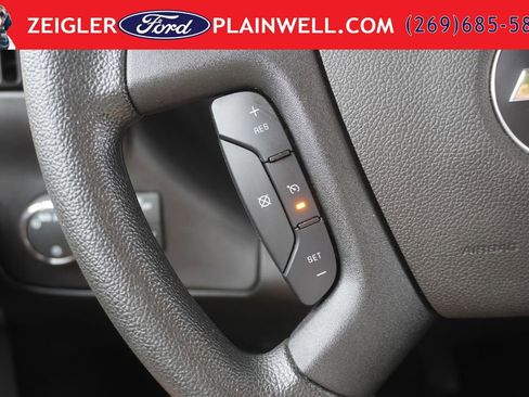 Used 2024 Chevrolet Express 2500 w/ Driver Convenience Package RWD image 19