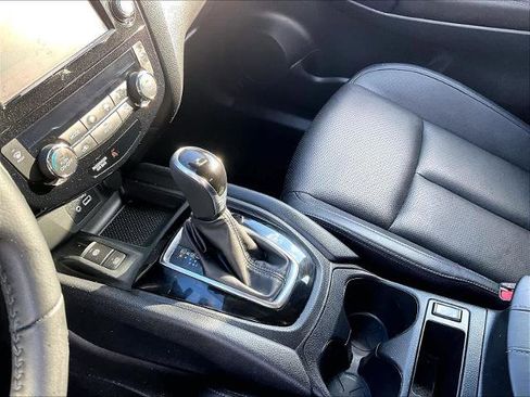 Certified 2022 Nissan Rogue Sport SL image 20