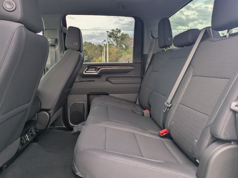 New 2026 GMC Sierra 2500 SLE image 15