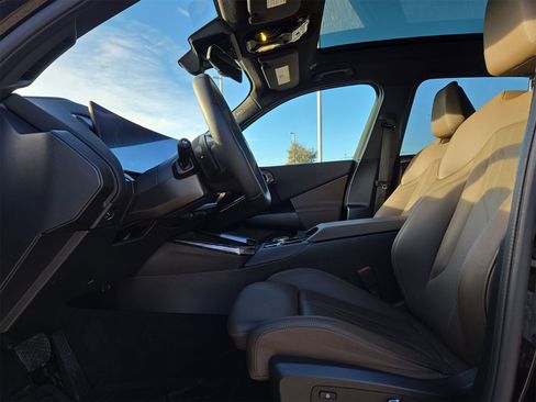 Used 2025 BMW X3 xDrive30i image 16