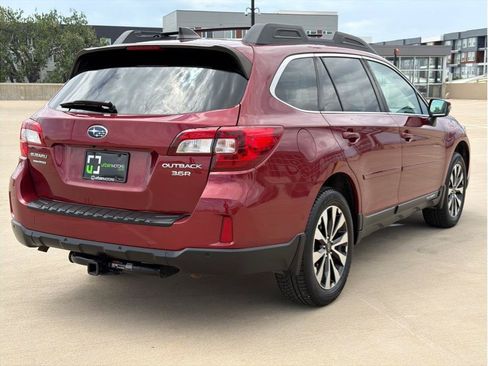 Used 2017 Subaru Outback 3.6R Limited AWD/4WD image 8