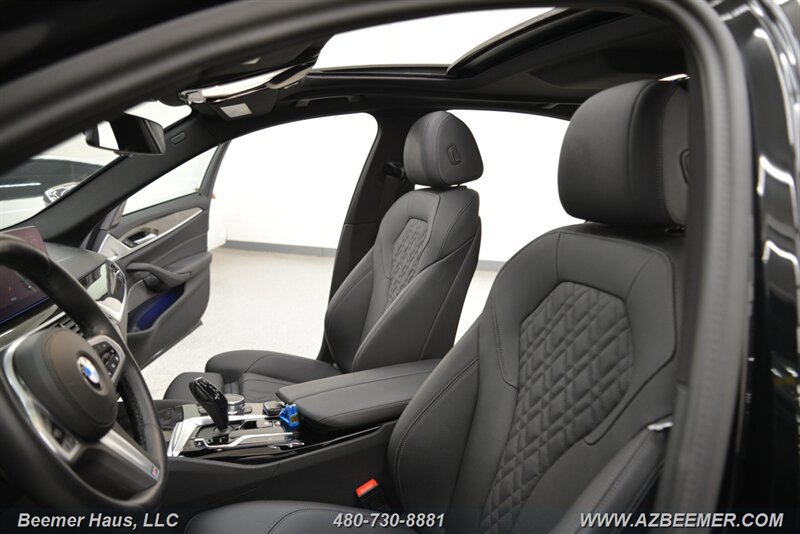 Used 2023 BMW 530i w/ M Sport Package RWD image 18