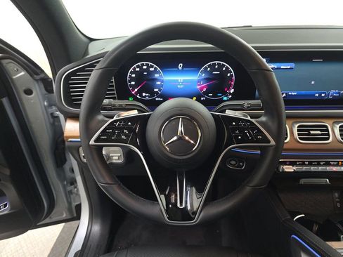 Used 2025 Mercedes-Benz GLE 350 4MATIC image 15