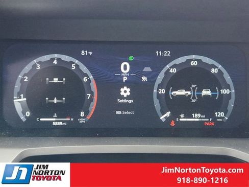 Used 2025 Toyota Tacoma TRD Off-Road image 19