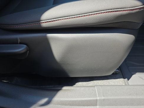 New 2026 Chevrolet Trax RS w/ Sunroof Package FWD image 36