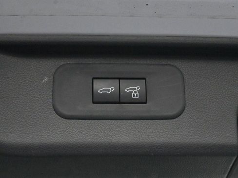 Used 2024 Toyota Grand Highlander XLE image 10