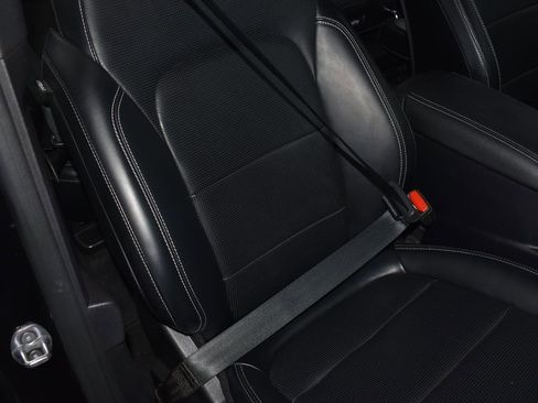 Used 2023 Ford Escape Platinum image 7