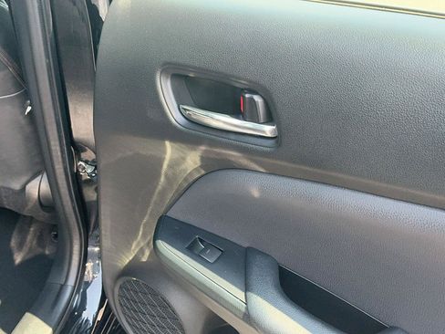 Certified 2022 Toyota Prius AWD image 30