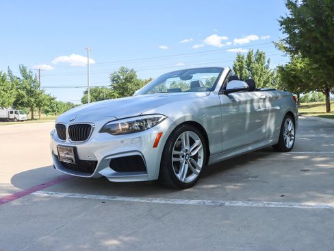 Used 2016 BMW 228i xDrive Convertible w/ M Sport Package AWD/4WD image 3