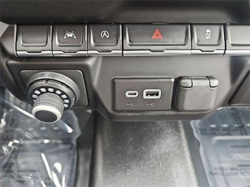 Used 2022 Chevrolet Silverado 1500 W/T w/ WT Value Package image 31