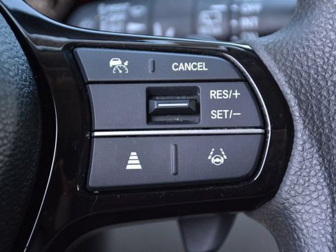 Used 2023 Honda Pilot LX image 29