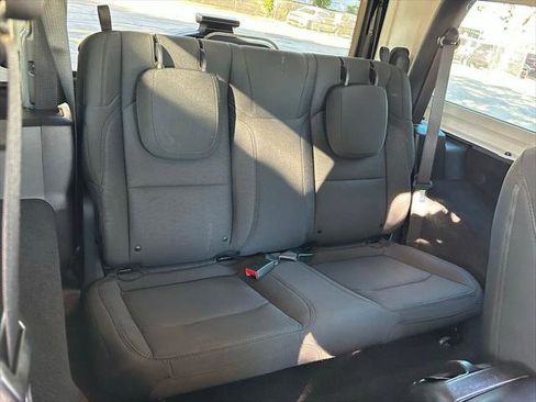 Certified 2020 Jeep Wrangler Sport image 34