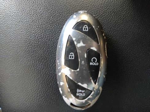 Used 2024 Hyundai Elantra SEL FWD image 32