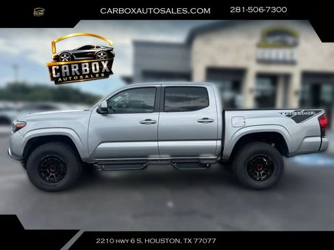 Used 2021 Toyota Tacoma SR w/ SR Convenience Package RWD image 2