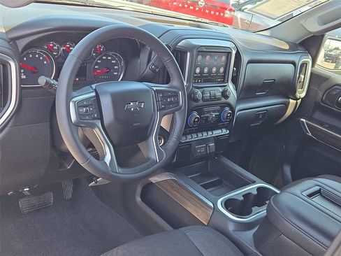 Certified 2022 Chevrolet Silverado 1500 RST AWD/4WD image 2