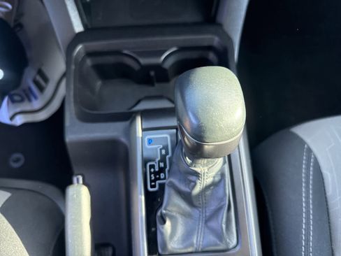 Used 2020 Toyota Tacoma TRD Off-Road w/ Technology Package image 24