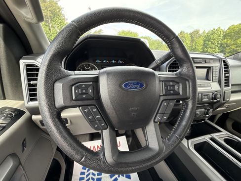 Used 2015 Ford F150 XLT w/ Equipment Group 301A Mid RWD image 16