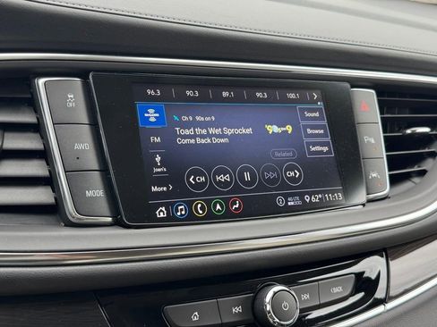 Used 2020 Buick Enclave Premium w/ Surround and Sites Package AWD/4WD image 18