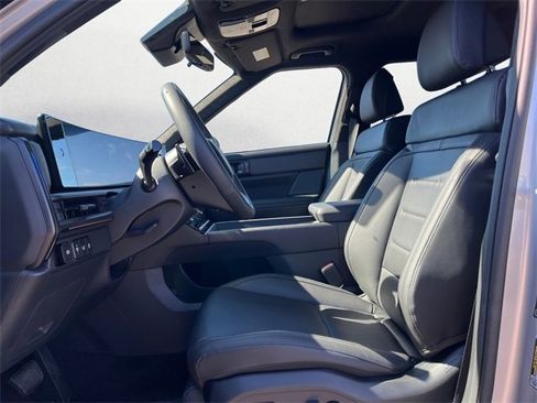 New 2025 Hyundai Santa Fe Calligraphy image 8