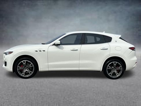 Used 2023 Maserati Levante GT AWD/4WD image 2
