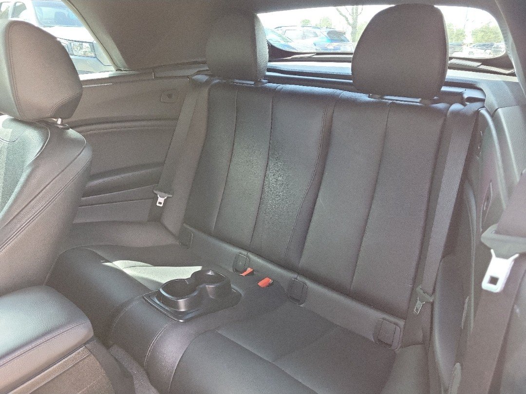 Used 2015 BMW M235i Convertible RWD image 17