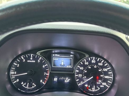 Used 2014 Nissan Pathfinder SV FWD image 22