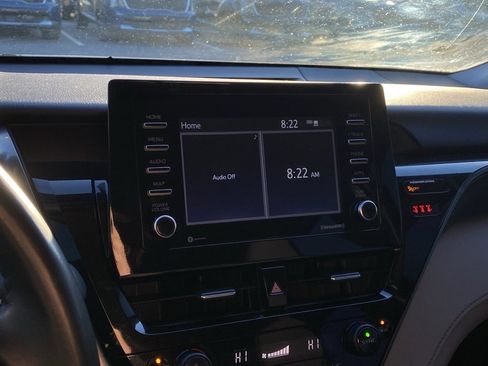 Used 2023 Toyota Camry SE image 14