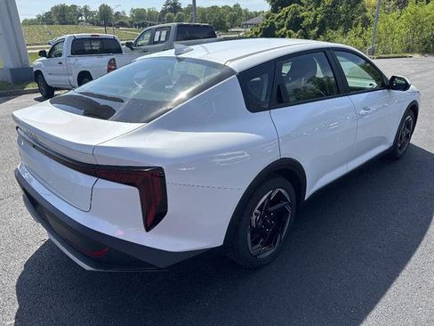 New 2026 Kia K4 EX image 6