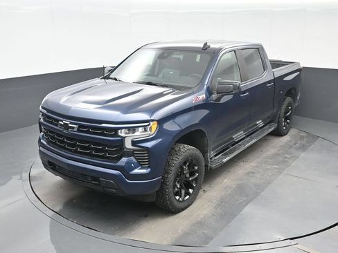 Used 2023 Chevrolet Silverado 1500 RST AWD/4WD image 16