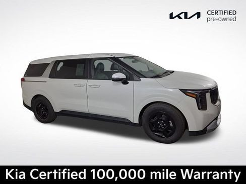Certified 2025 Kia Carnival FWD image 5