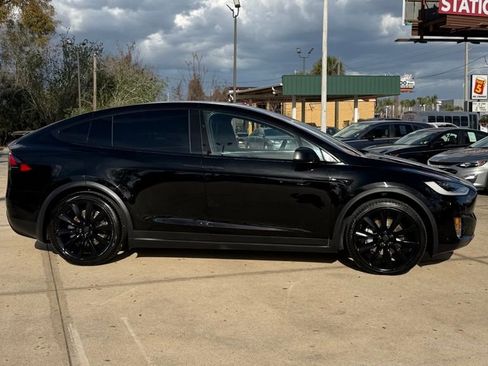 Used 2020 Tesla Model X Long Range image 36