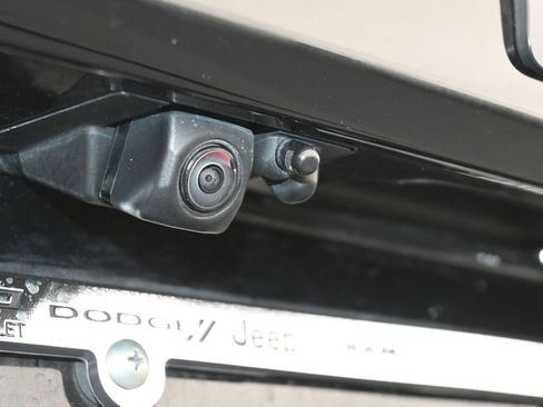 Used 2025 Honda Pilot EX-L image 37