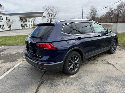 Used 2023 Volkswagen Tiguan SE image 5