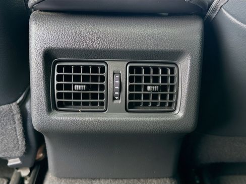 Used 2018 Toyota Camry XSE image 17