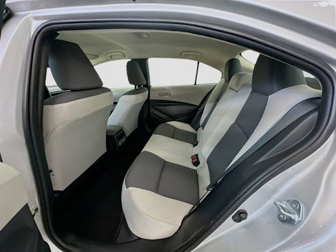 Used 2023 Toyota Corolla LE image 29