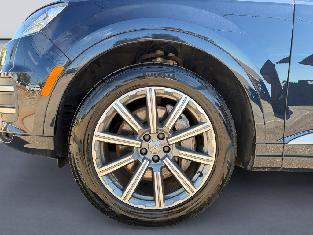Used 2018 Audi Q7 3.0T Prestige AWD/4WD image 9