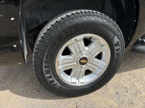 Used 2009 Chevrolet Suburban LT w/ Luxury Package image 15