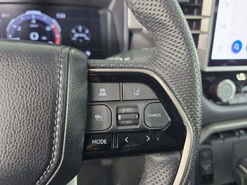 Used 2024 Toyota Tundra Limited AWD/4WD image 15