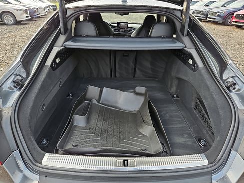 Used 2018 Audi RS 7 w/ Driver Assistance Package image 29