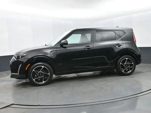 Used 2023 Kia Soul EX FWD image 5