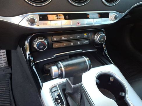 Used 2022 Kia Stinger GT1 RWD image 33