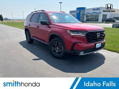 Certified 2025 Honda Pilot TrailSport