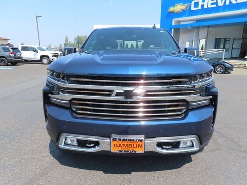 Used 2021 Chevrolet Silverado 1500 High Country w/ Technology Package AWD/4WD image 2