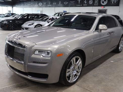Used 2016 Rolls-Royce Ghost image 1