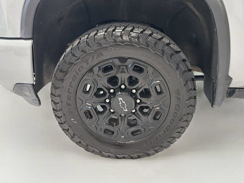 Used 2024 Chevrolet Silverado 2500 LTZ w/ LTZ Plus Package AWD/4WD image 26